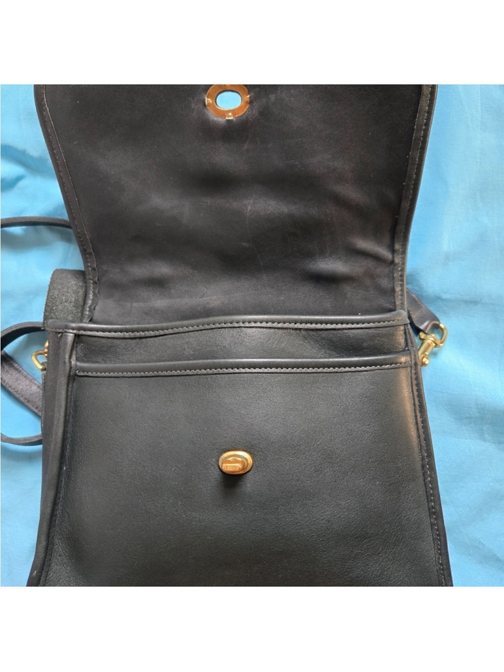 Vintage Coach Courts - Picture 5 of 15